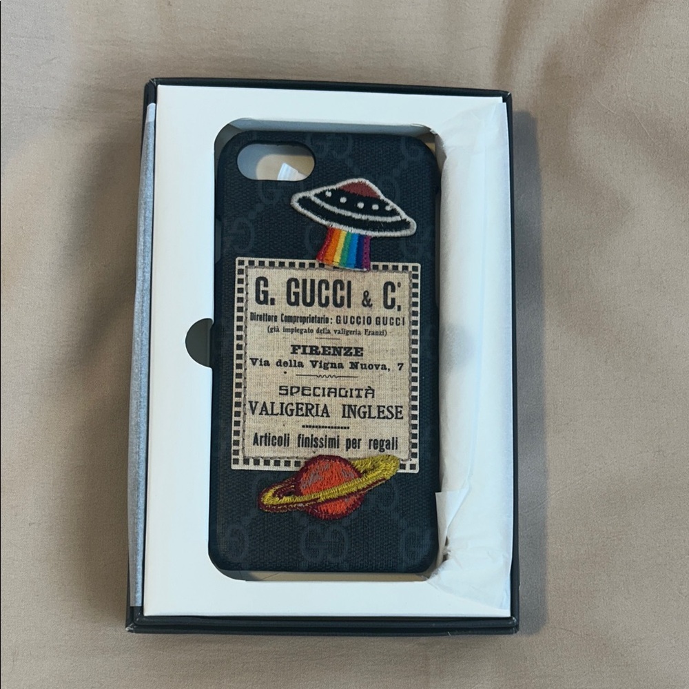 ✨ NIB Gucci GG Supreme UFO & Saturn Patch iPhone 7/8 Case - Limited Edition